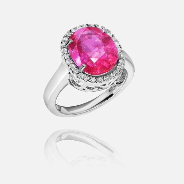 Ruby 4.50 ct & Diamond total 0.30 ct